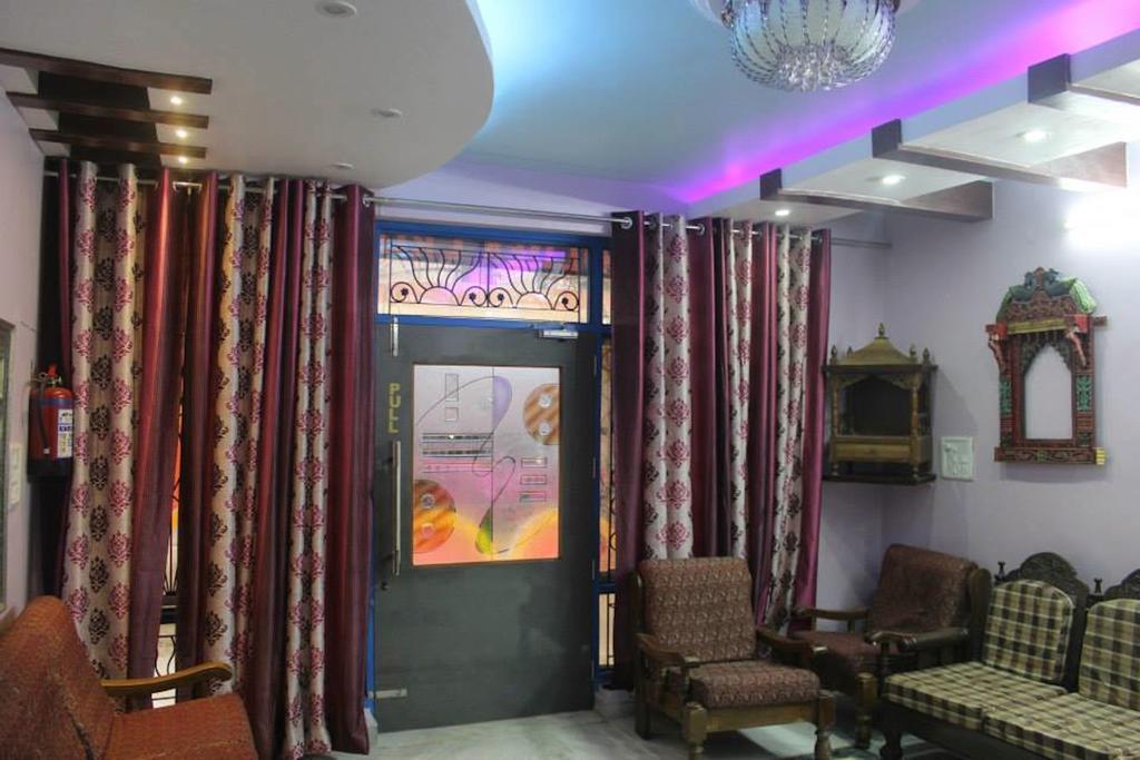 Hotel Golden Crown Laxman Jhula Rishikesh Bagian luar foto
